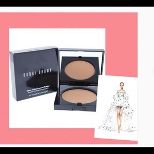 Beautiful Bobbi Brown sheer pressed powder